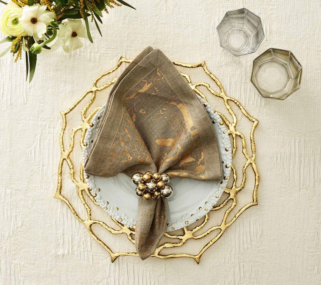 Kim Seybert Distressed Napkin In Natural & Gold, Set Of 4 Napkins