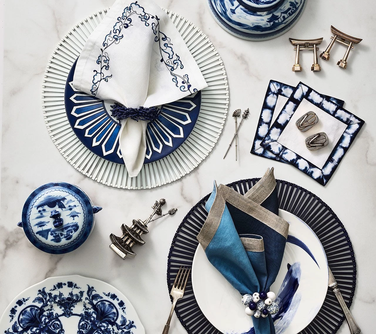 Kim Seybert Cloud Napkin Ring In White & Blue, Set Of 4 Napkin Rings