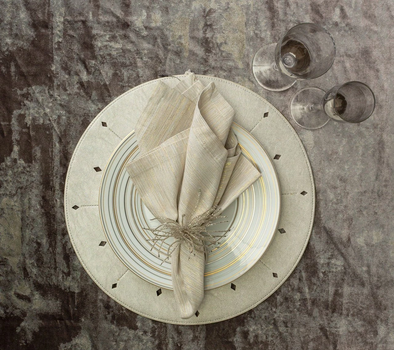 Kim Seybert Dart Reversible Placemat In Gray & Beige, Set Of 4