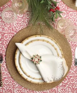 Kim Seybert Zahara Tablecloth In White & Red