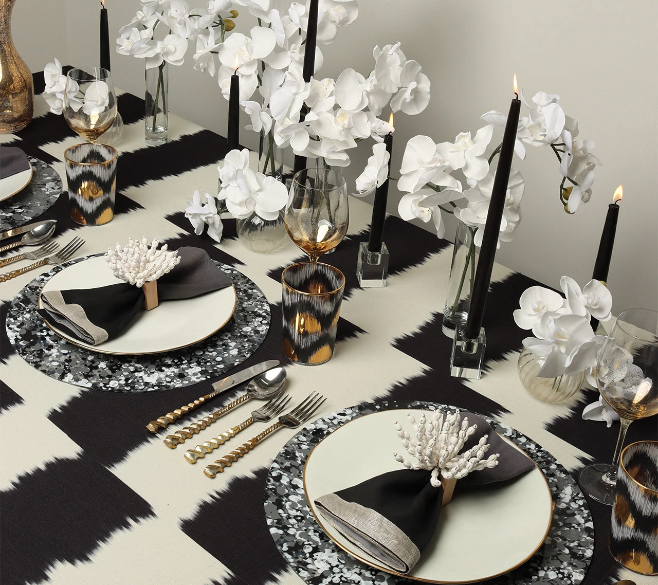 Kim Seybert Napkins Dip Dye Napkin In Gray & Black, Set Of 4